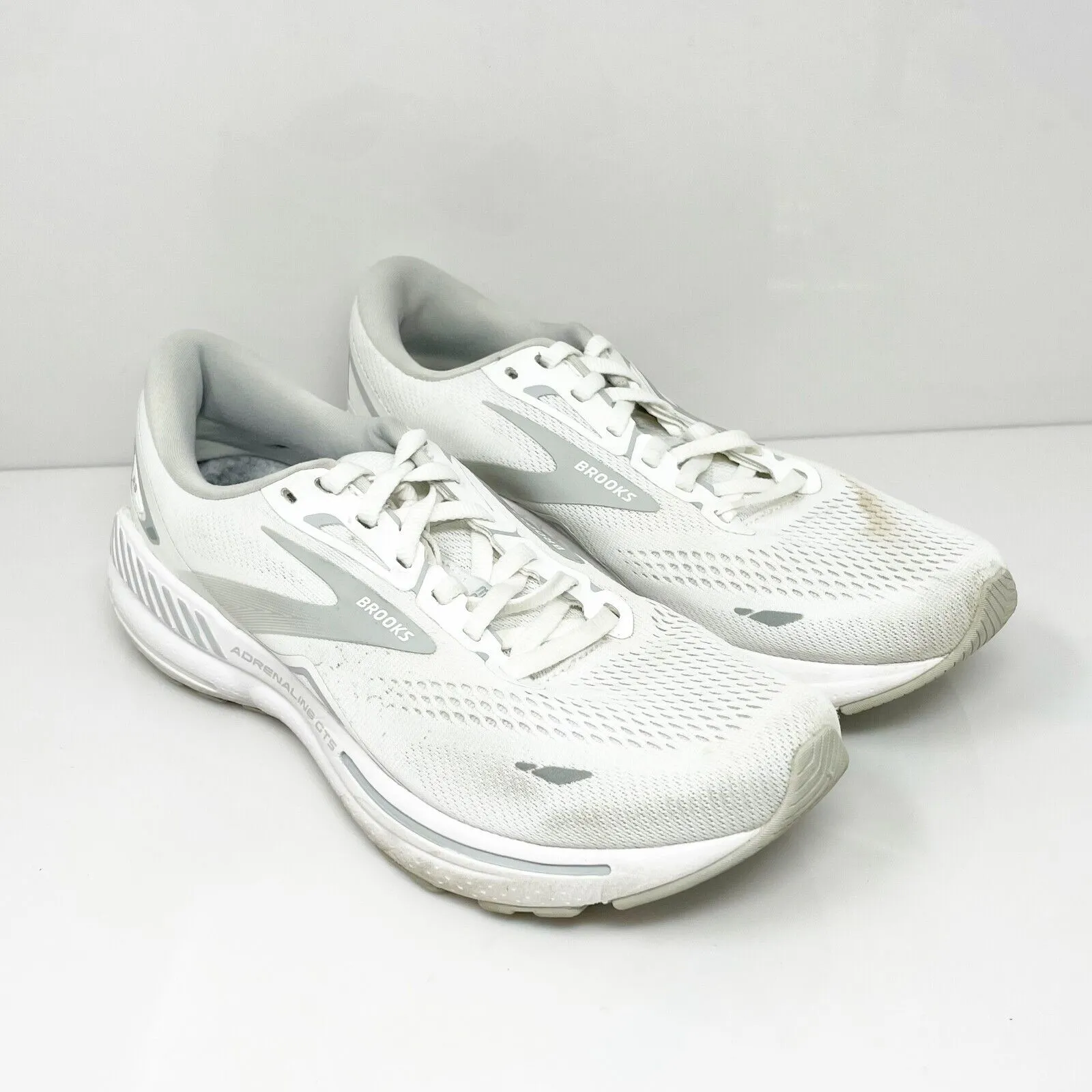 Brooks Womens Adrenaline GTS 23 1203811B104 White Running Shoes Sneakers Sz 10 B