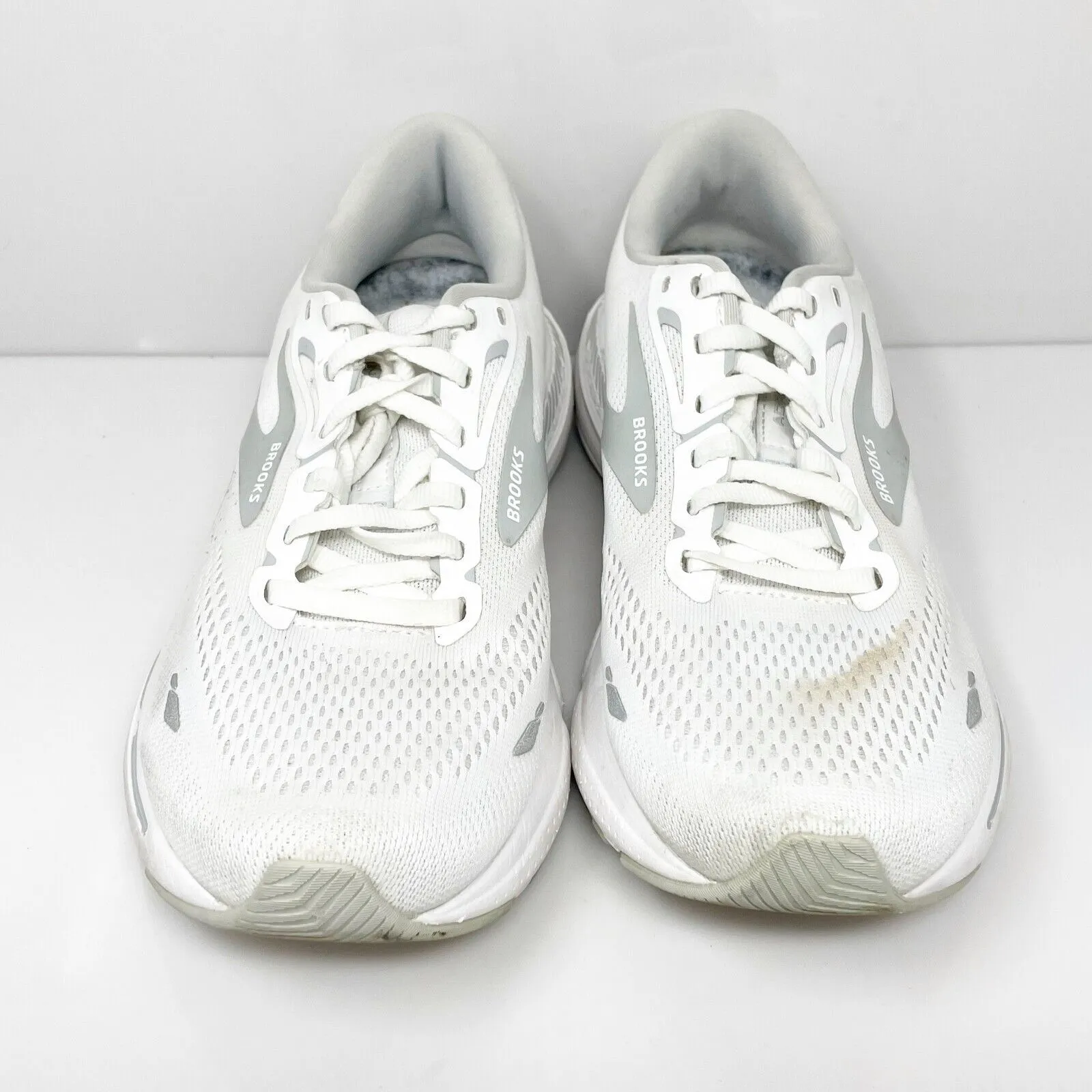 Brooks Womens Adrenaline GTS 23 1203811B104 White Running Shoes Sneakers Sz 10 B