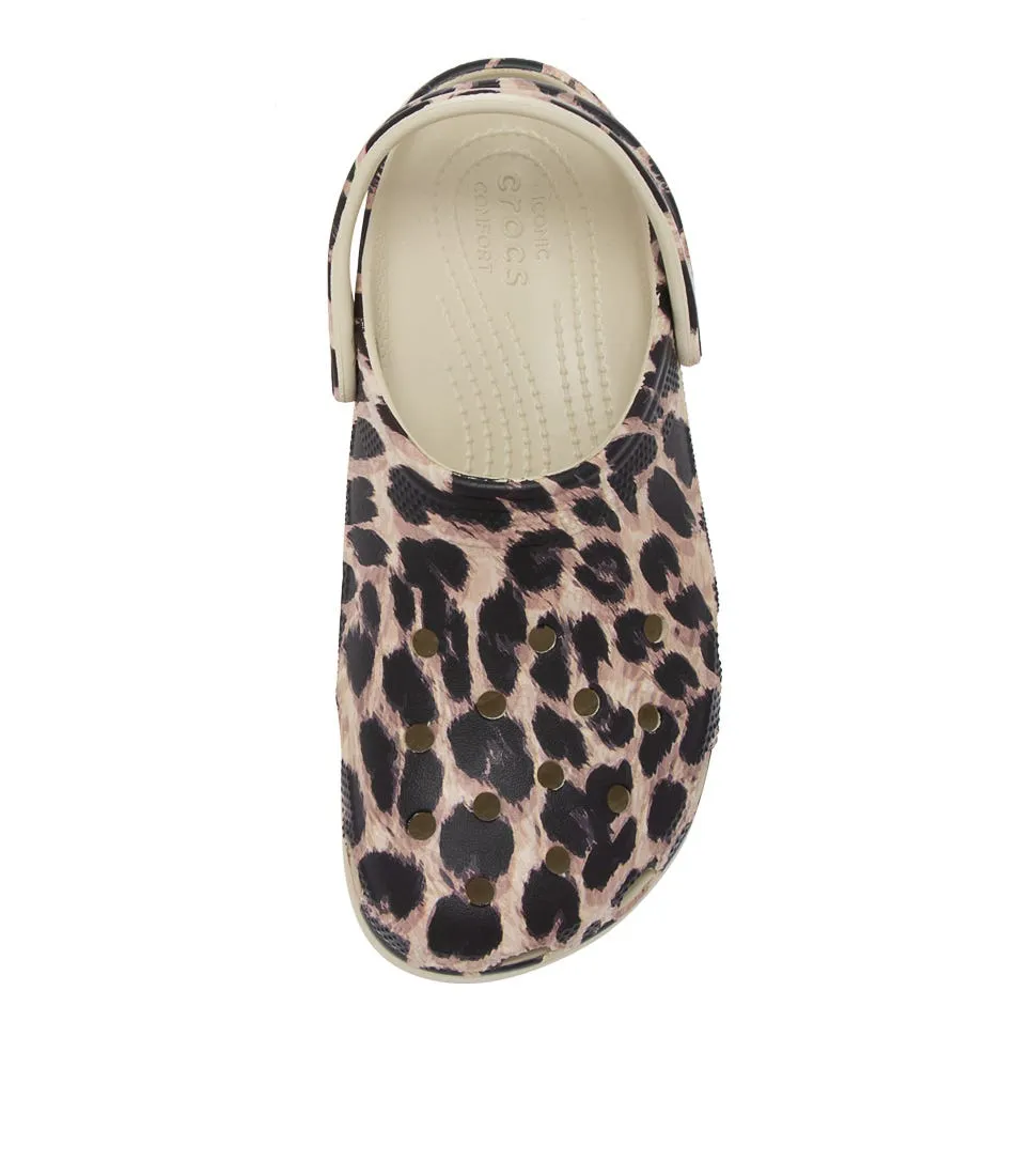 CROCS 207844 Classic Platform Bone Leopard Sandals