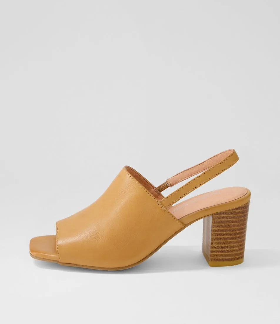 DJANGO & JULIETTE Pyper Dark Tan Leather Sandals