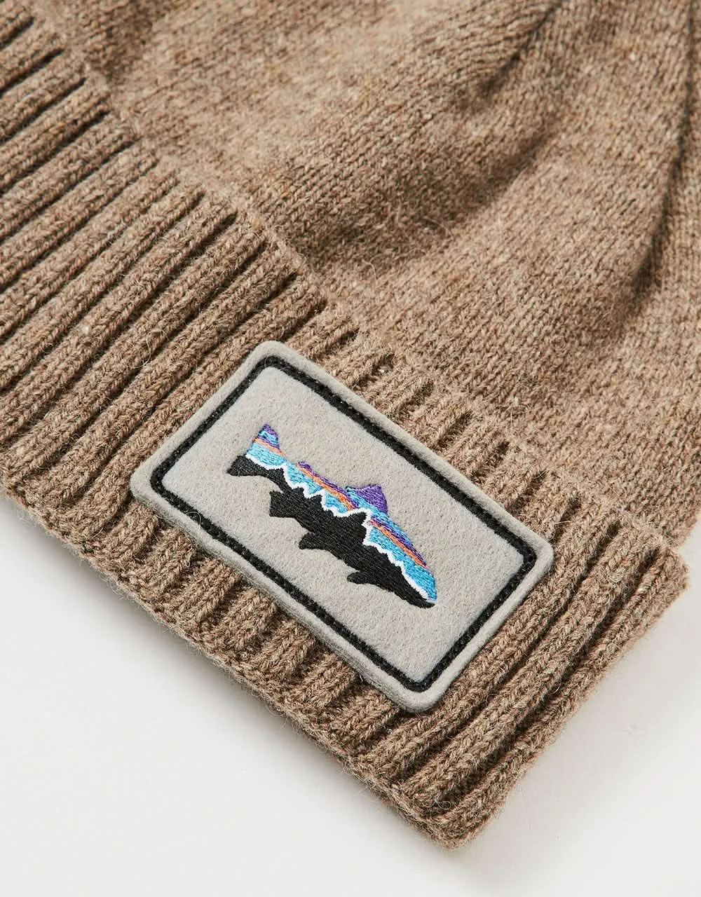 Patagonia Brodeo Beanie - Fitz Roy Trout Patch/Ash Tan