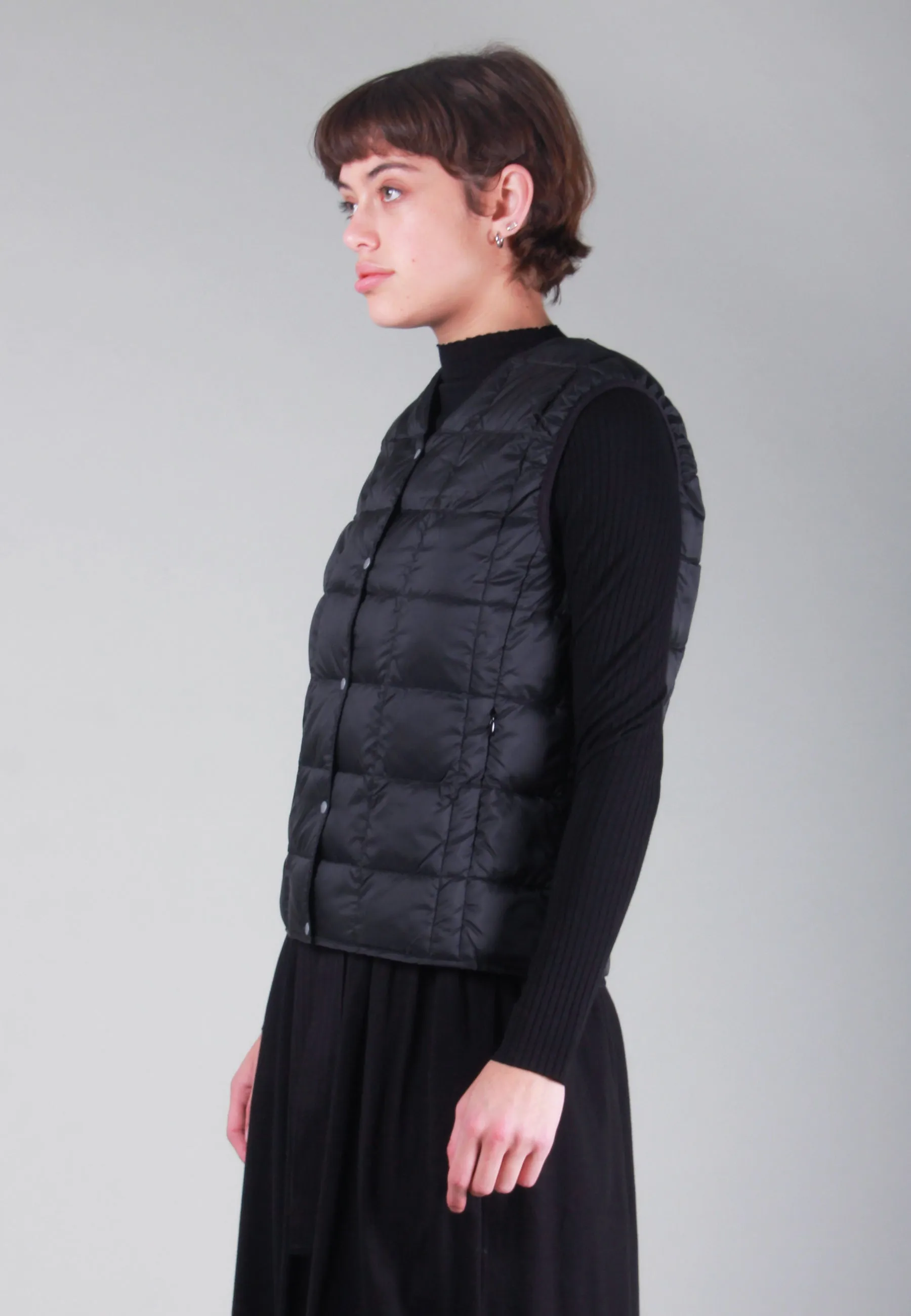 Womens V Neck Button Down Vest - black